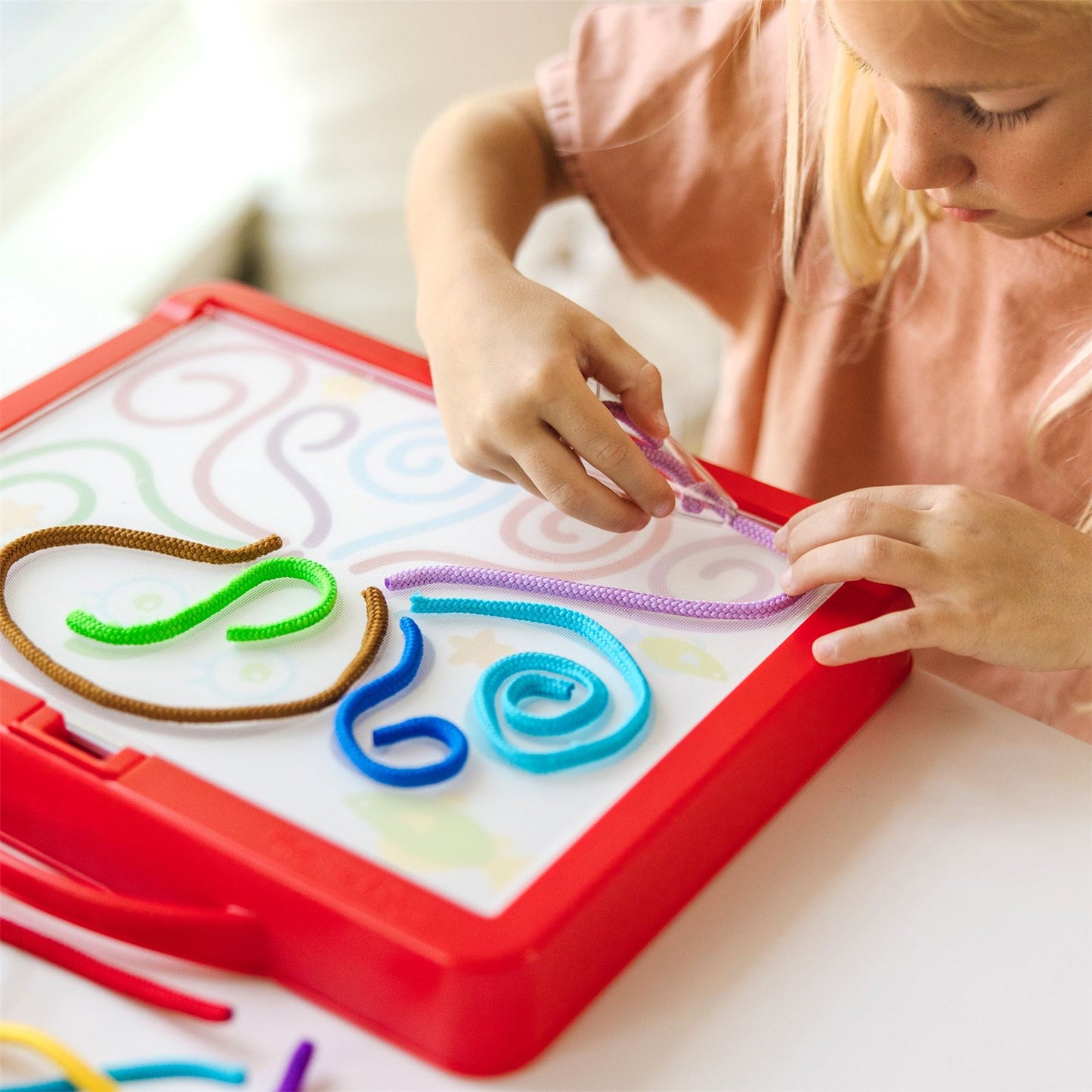 Rainbow Cord Picture and Pattern Maker 40619 (Melissa & Doug)