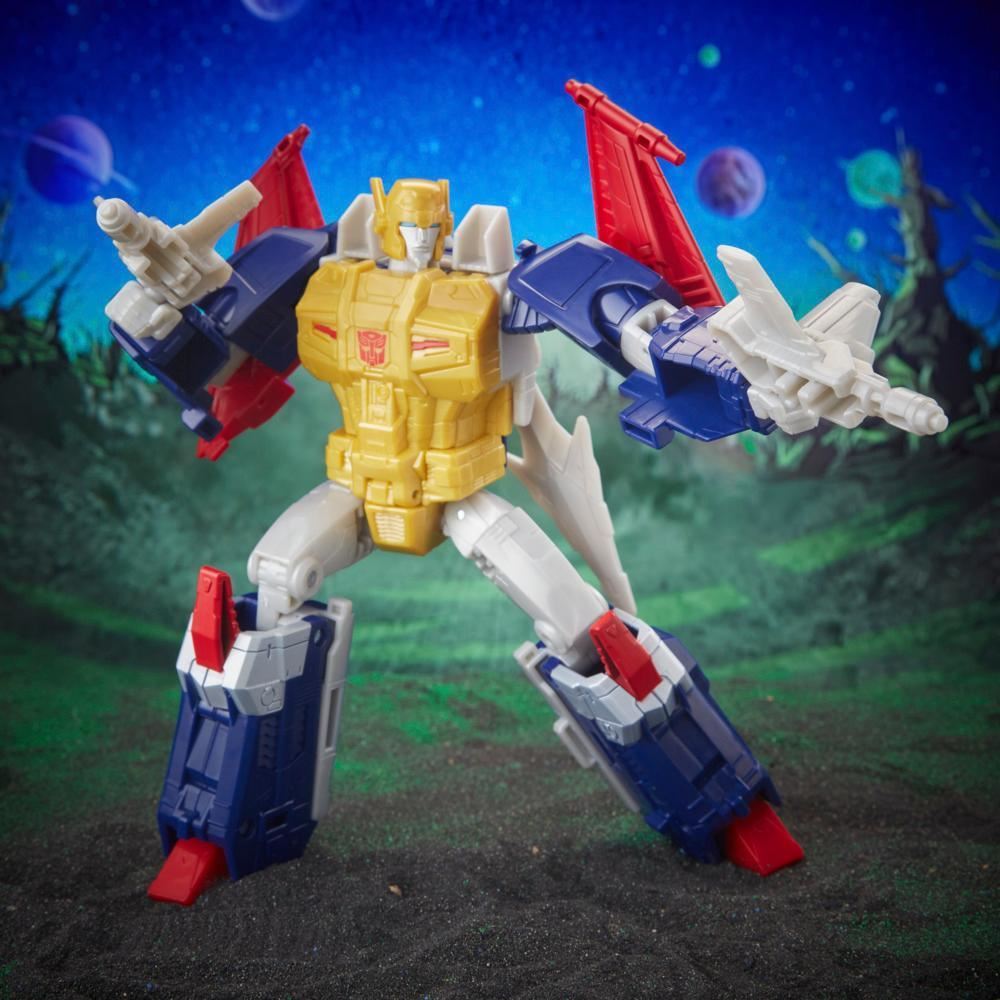 METALHAWK Voyager Class F7207 Action Figure (Takara TOMY / Transformers: Legacy Evolution)